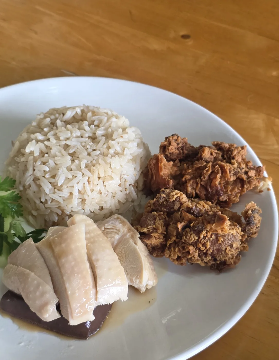 ภาพจากโพสต์ของชูก้าที่ ข้าวมันไก่ชิกพี